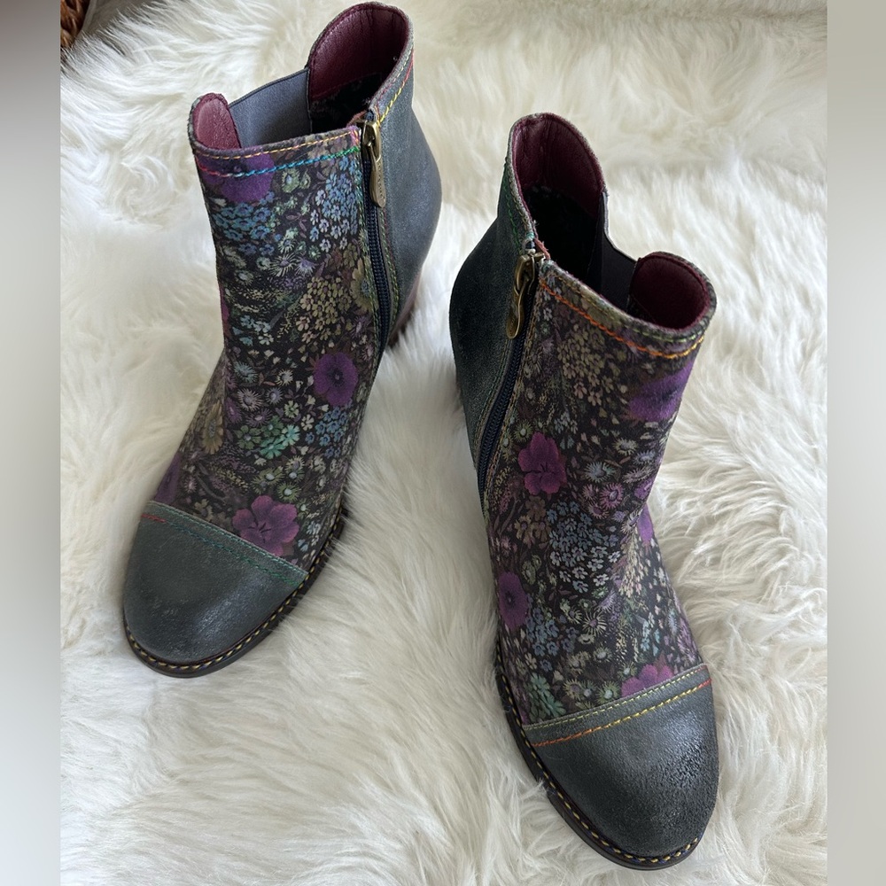 New, Spring Step L’Artiste Genuine Leather Upper Heeled Boots